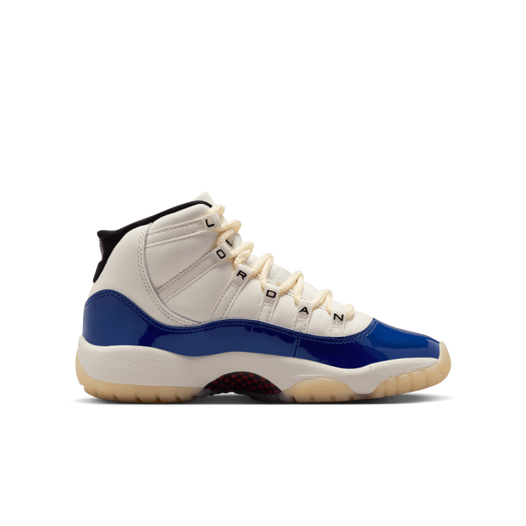 Air Jordan 11 Retro Rare Air (GS) Angle 7