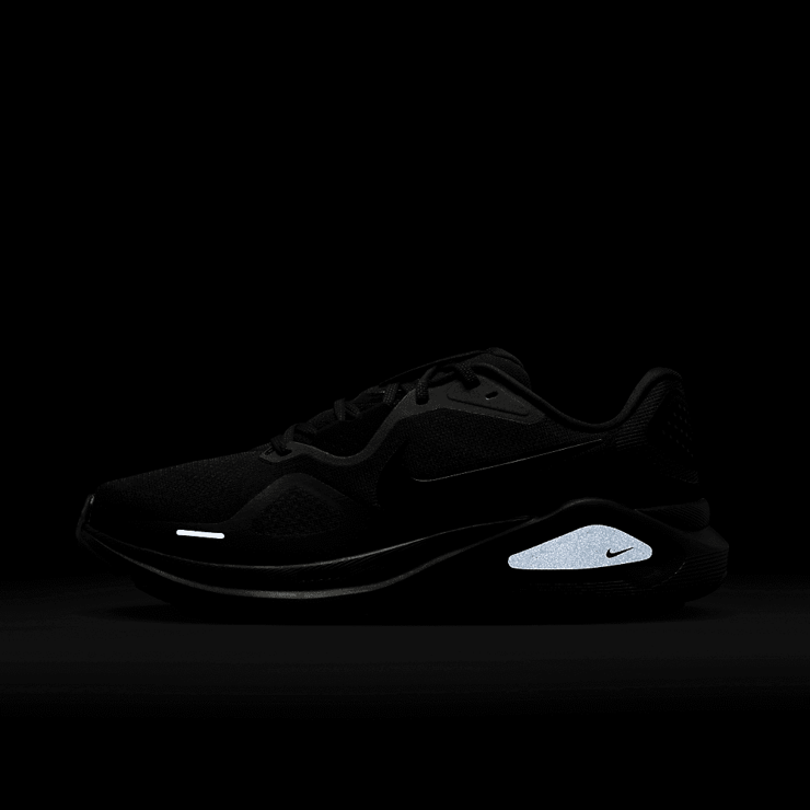 Nike Structure 26 Black Anthracite Angle 5
