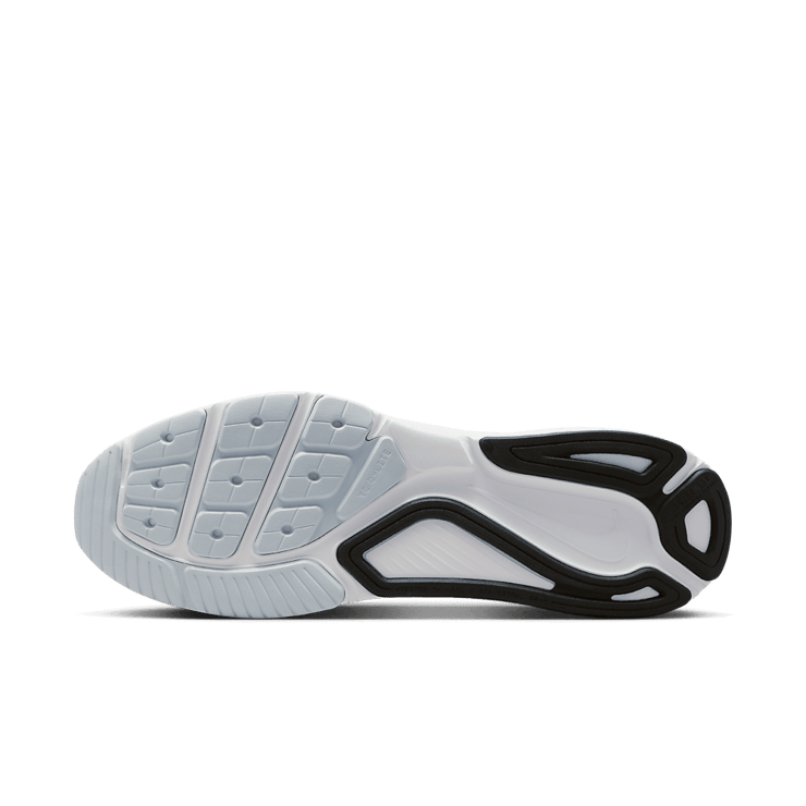 Nike Structure 26 White Black Angle 0