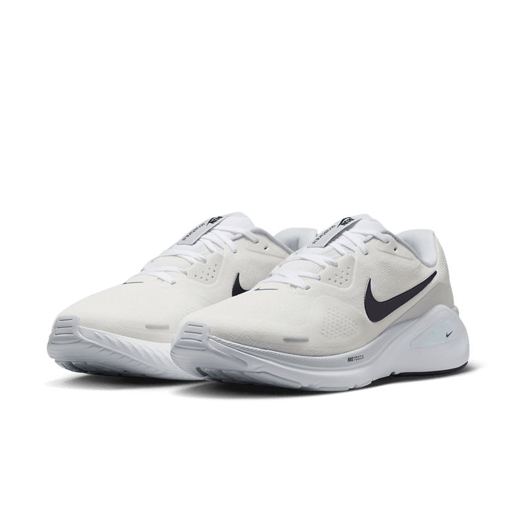 Nike Structure 26 White Black Angle 1
