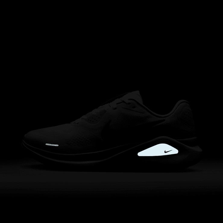 Nike Structure 26 White Black Angle 5