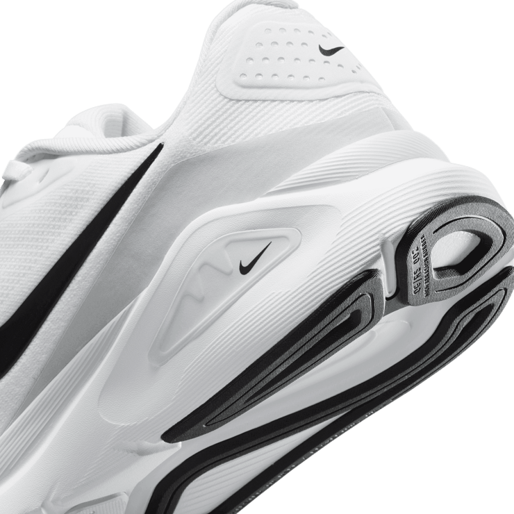 Nike Structure 26 White Black (W) Angle 6