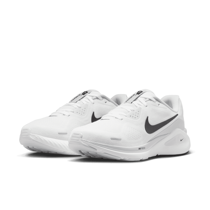 Nike Structure 26 White Black (W) Angle 5
