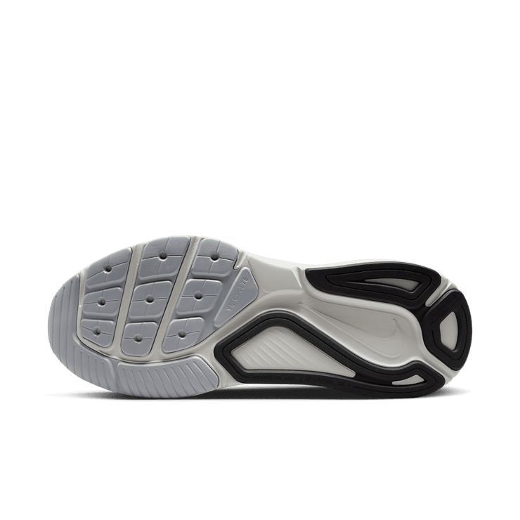 Nike Structure 26 White Black Bright Crimson Angle 0