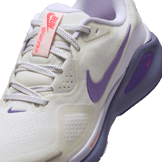Nike Structure 26 Summit White Wild Grape (W) Angle 6