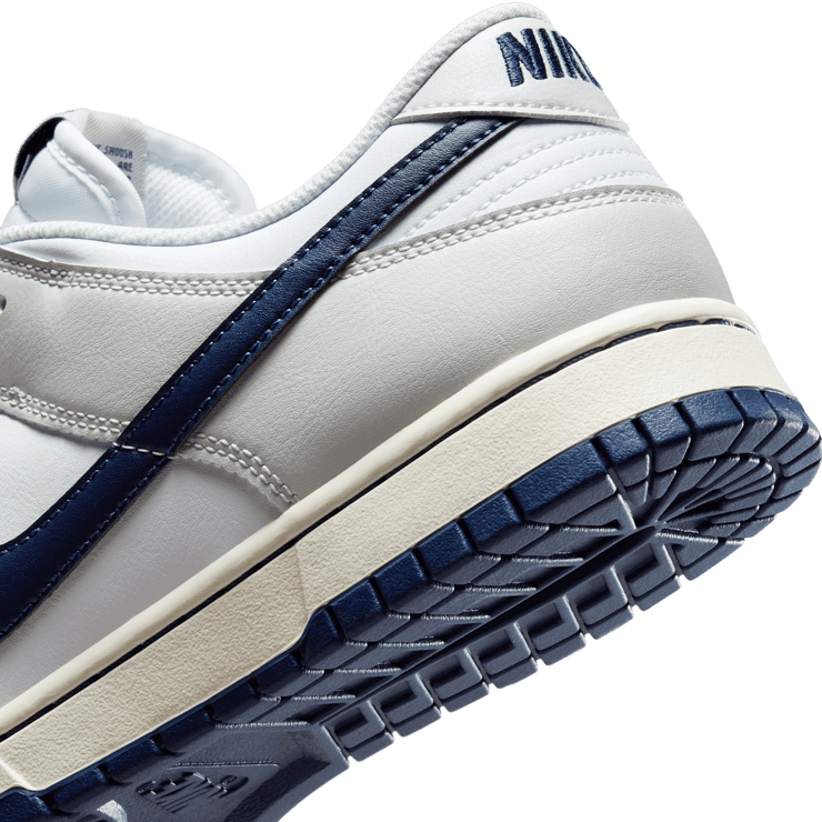Nike Dunk Low Rivalry New York Yankees Angle 5