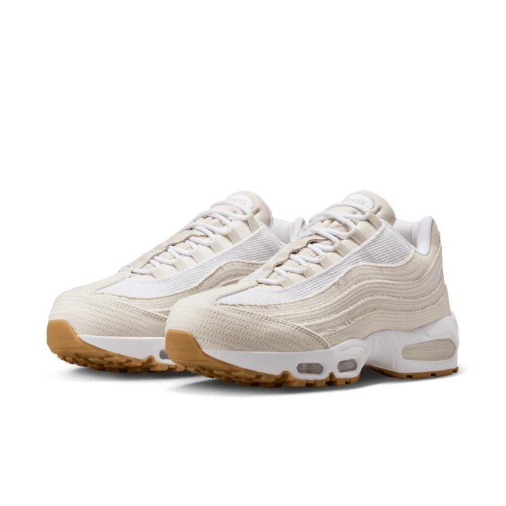 Nike Air Max 95 OG Levi’s Light Orewood Brown Angle 3
