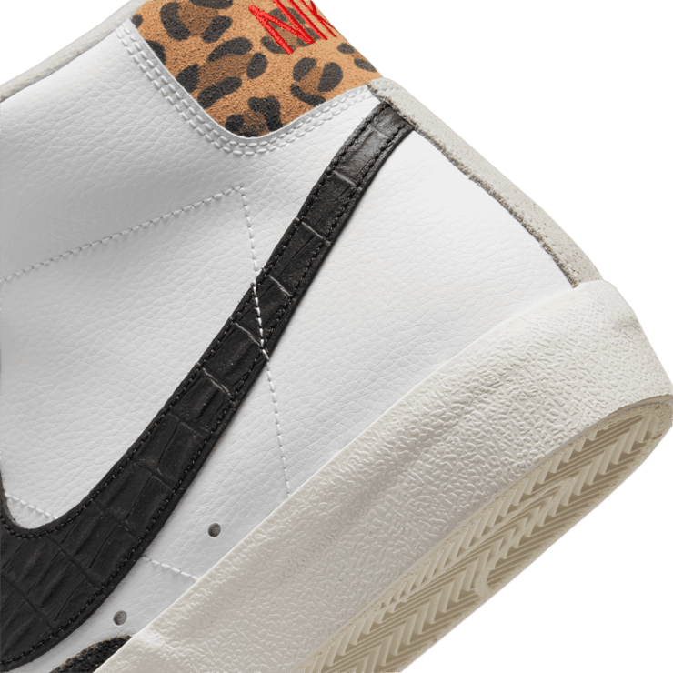 Nike Blazer Mid 77 Vintage Animal Angle 5