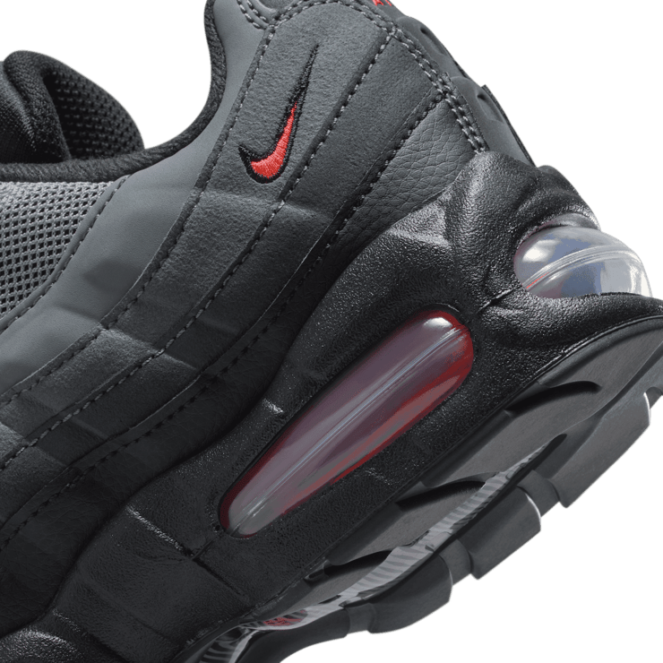 Nike Air Max 95 OG Black Bright Crimson (GS) Angle 4