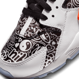 Nike Air Huarache Run SE Doodles (GS) Angle 4