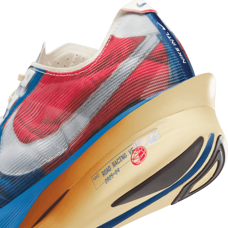 Nike Zoom Vaporfly 4 Pre Montreal Tokyo World Athletics Angle 4