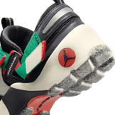 Jordan Trunner LX Rare Air (W) Angle 4