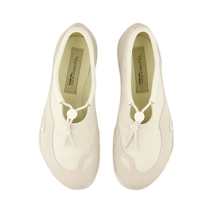 New Balance Tokyo Design Studio MT10T Cream Angle 1