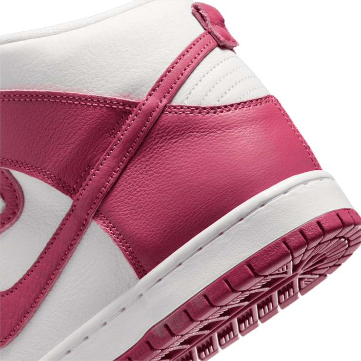 Nike SB Dunk High Sweet Beet Angle 5