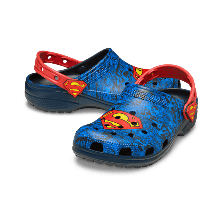 Crocs Classic Clog Superman Angle 0