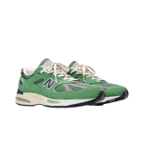 New Balance 991v2 Made in UK Mineral Green Angle 2