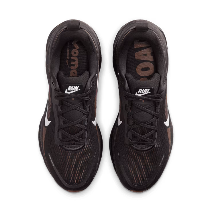 Nike Vomero 18 Coffee Bean Angle 3