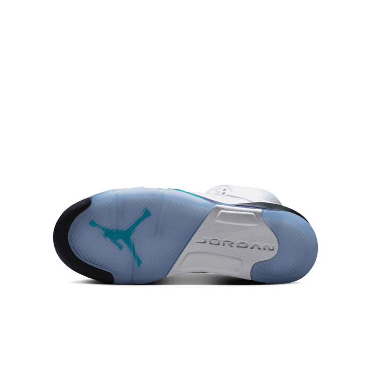 Air Jordan 5 Retro OG Grape (GS) Angle 2