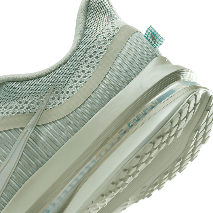 Nike Pegasus Premium Jade Horizon Angle 4