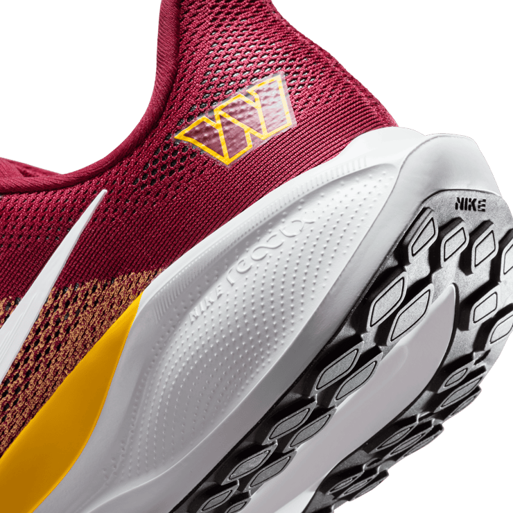 Nike Pegasus 41 NFL Washington Commanders Angle 6