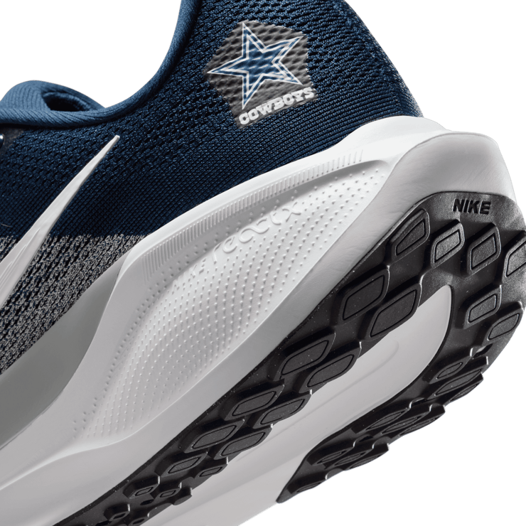 Nike Pegasus 41 NFL Dallas Cowboys Angle 6