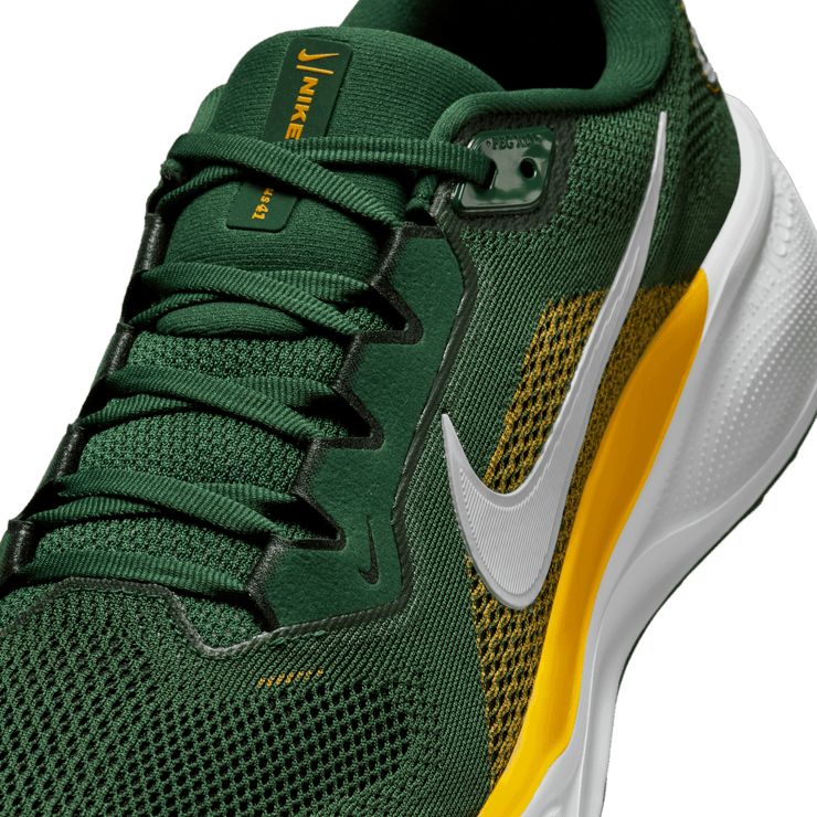 Nike Pegasus 41 NFL Green Bay Packers Angle 5