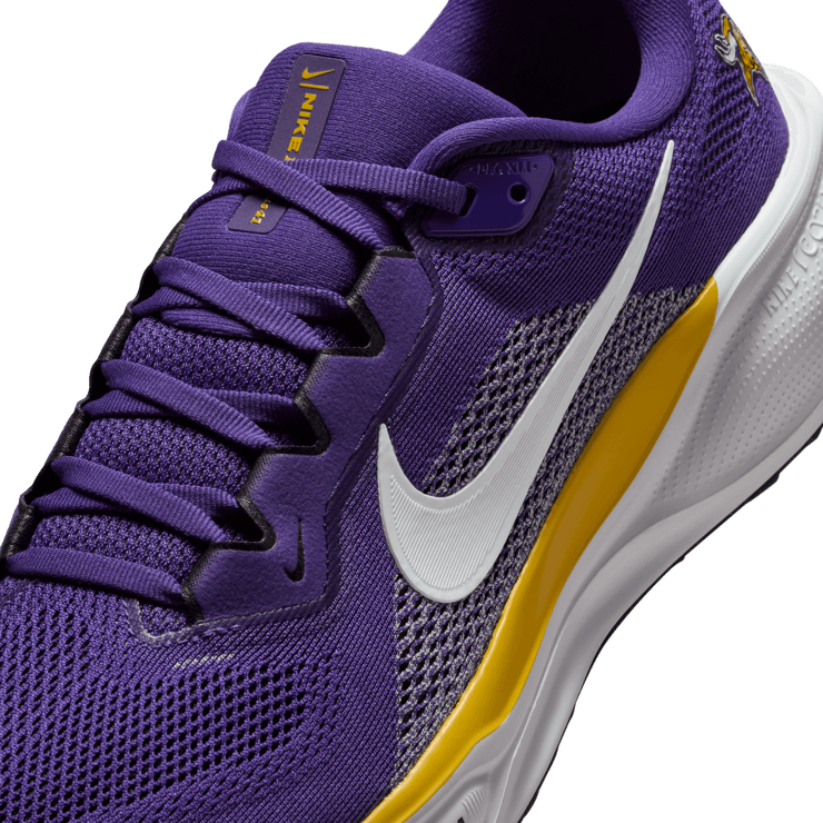 Nike Pegasus 41 NFL Minnesota Vikings Angle 7