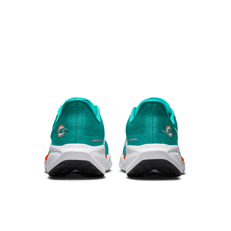 Nike Pegasus 41 NFL Miami Dolphins Angle 4