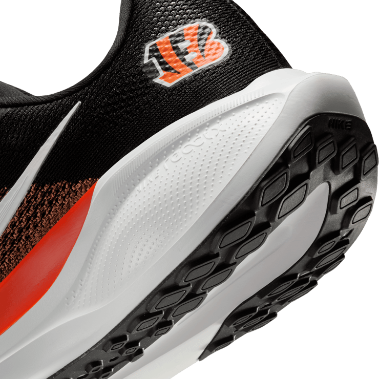 Nike Pegasus 41 NFL Cincinnati Bengals Angle 7