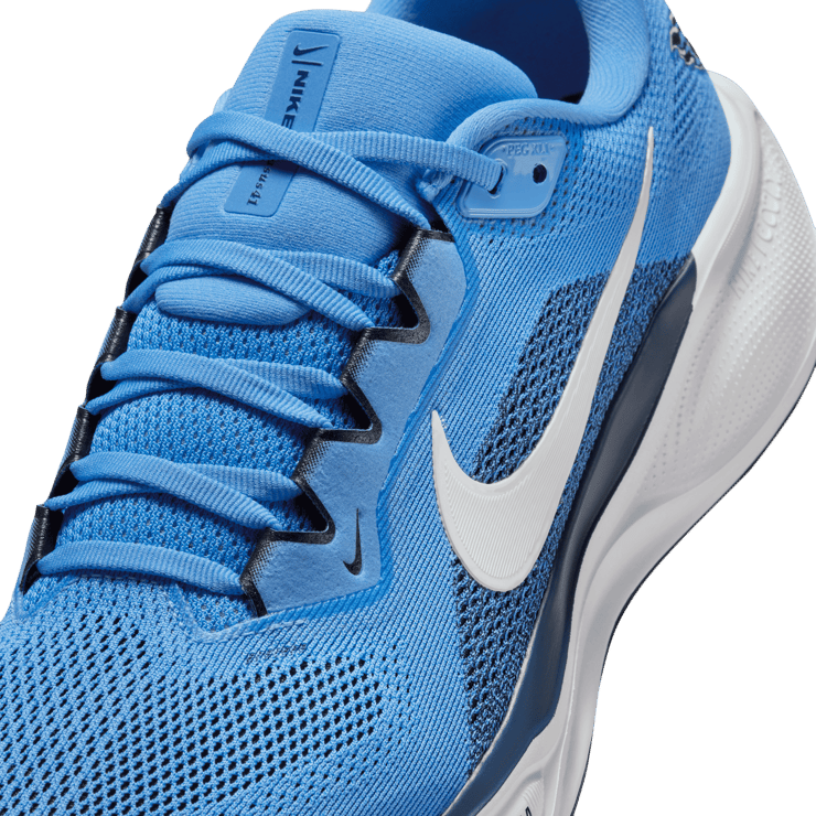 Nike Pegasus 41 NFL Tennessee Titans Angle 5