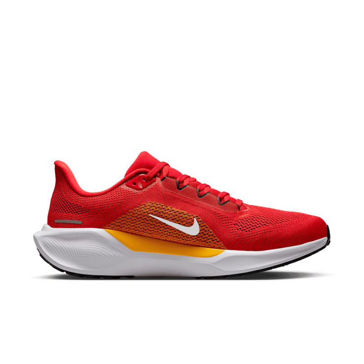 Nike Pegasus 41 NFL Kansas City Chiefs Angle 1