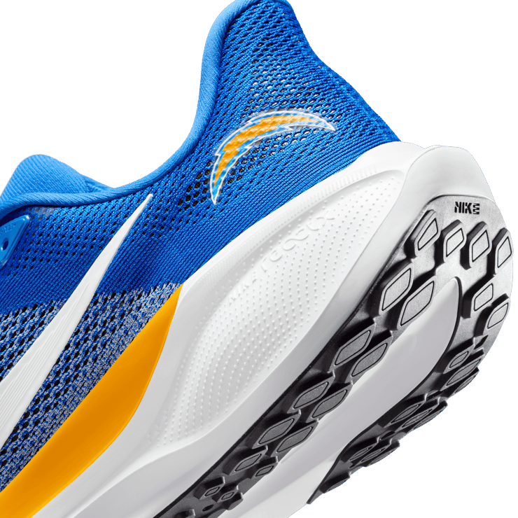Nike Pegasus 41 NFL Los Angeles Chargers Angle 6