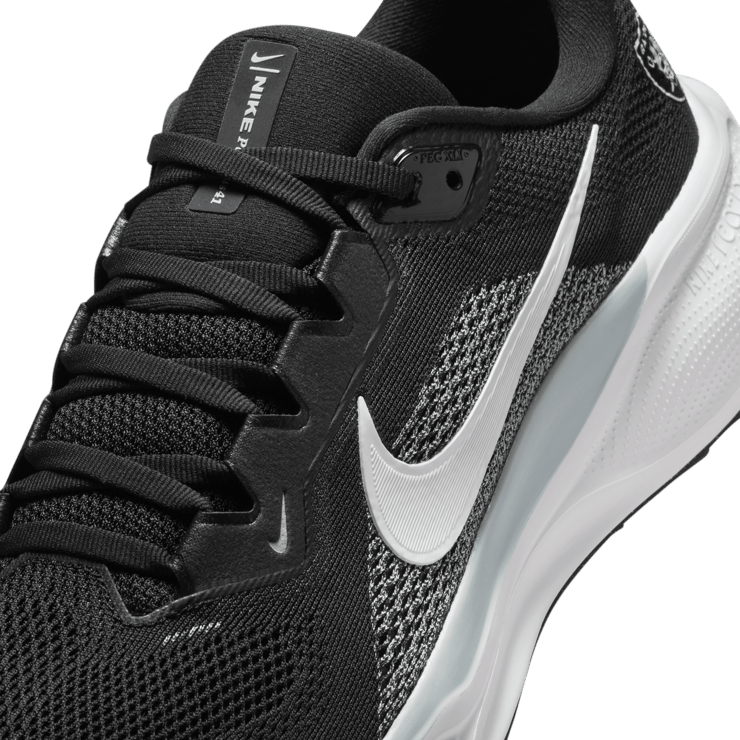 Nike Pegasus 41 NFL Las Vegas Raiders Angle 5