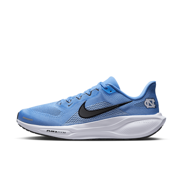 Nike Pegasus 41 NCAA UNC Angle 8