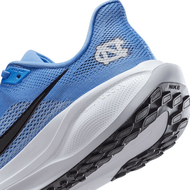 Nike Pegasus 41 NCAA UNC Angle 6