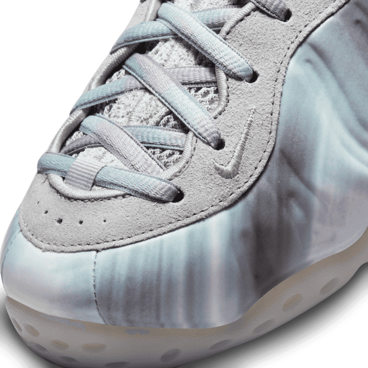 Nike Air Foamposite One Dream A World Grey Angle 4