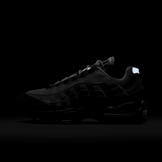 Nike Air Max 95 OG Bright Mandarin 2.0 Angle 2