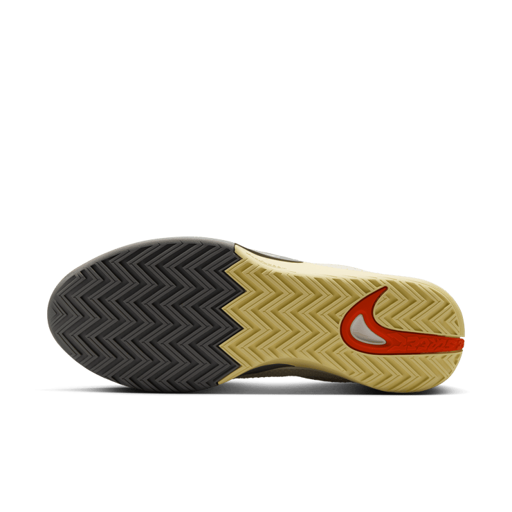 Nike S.T. Flare Pure Platinum Angle 4