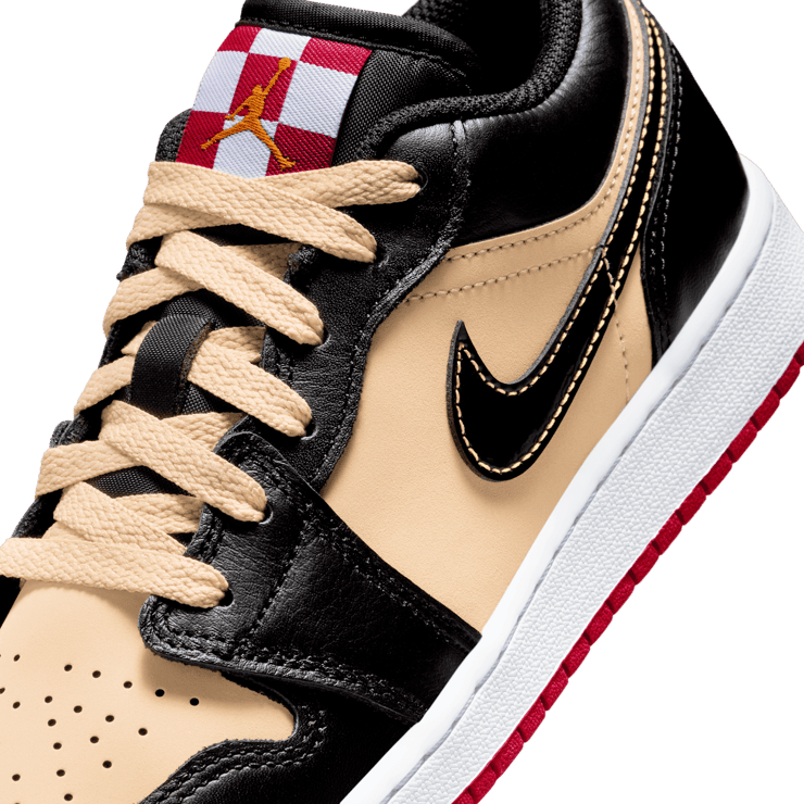 Air Jordan 1 Low Pizza (GS) Angle 7