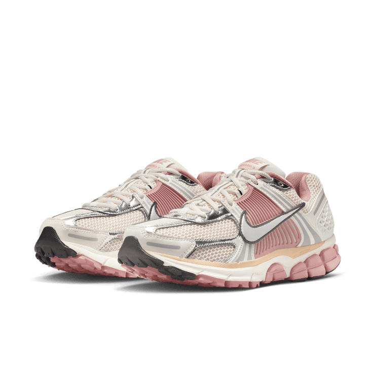 Nike Zoom Vomero 5 Sail Particle Pink (W) Angle 2