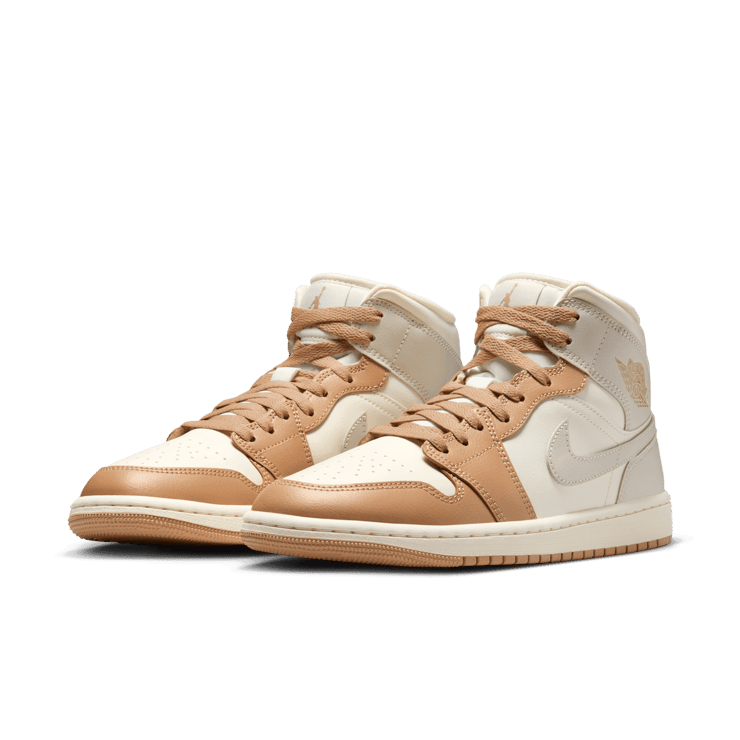 Air Jordan 1 Mid Pale Ivory Hemp (W) Angle 3