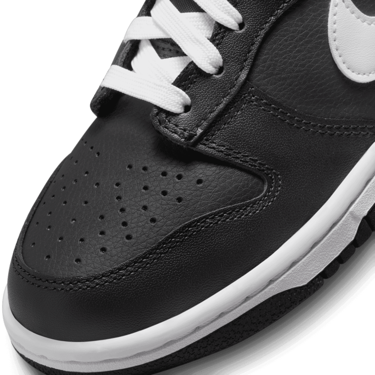 Nike Dunk Low Black White (GS) Angle 4