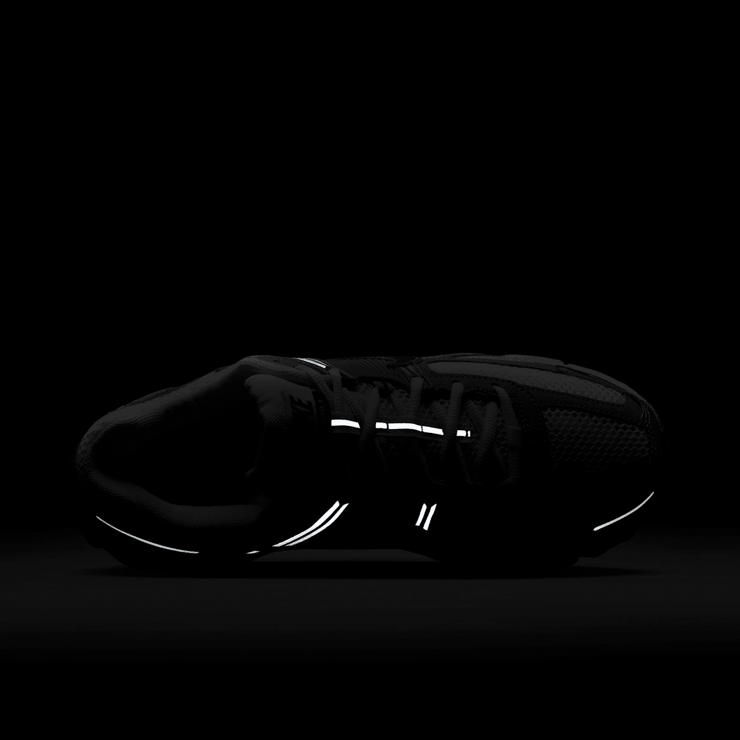 Nike Zoom Vomero 5 Metallic Pewter Parachute Beige Angle 0