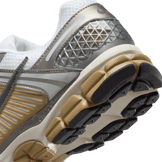 Nike Zoom Vomero 5 Metallic Pewter Parachute Beige Angle 7