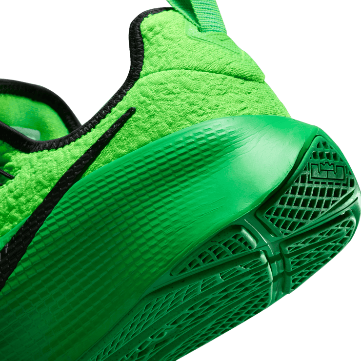 Nike LeBron TR1 Green Strike Angle 3