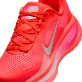 Nike Vomero 18 Bright Crimson Hyper Pink (W) Angle 5