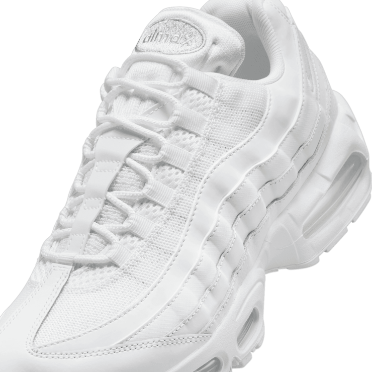 Nike Air Max 95 OG Triple White Angle 9