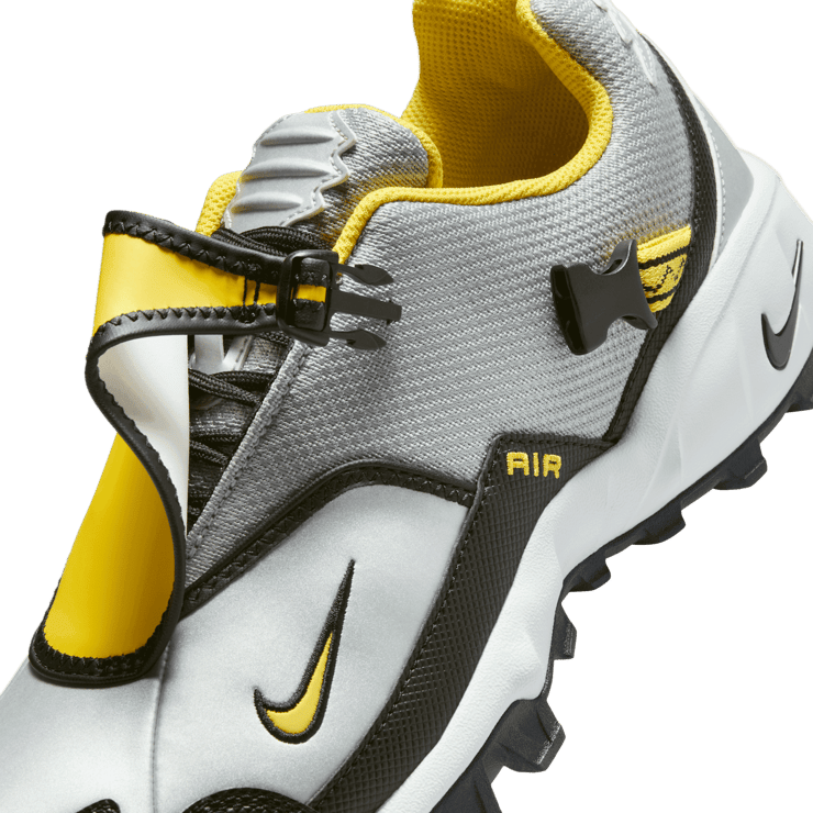 Nike ACG Phassad Yellow Zest Metallic Silver Angle 6
