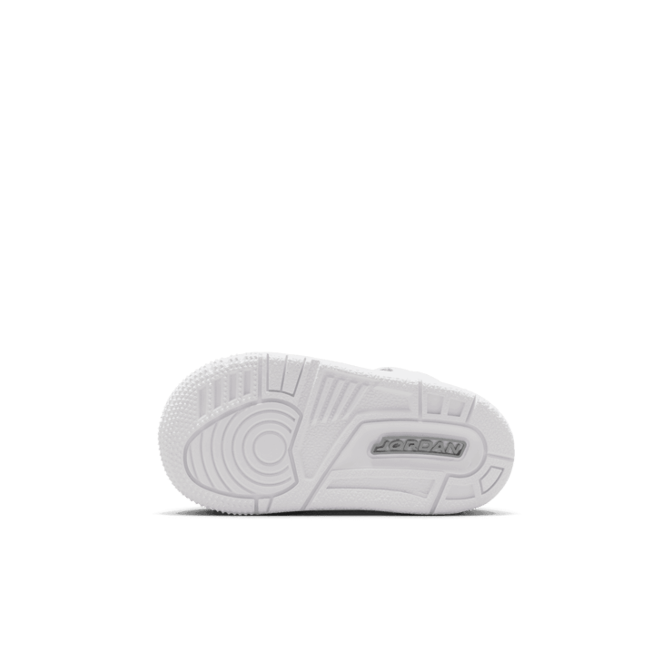 Air Jordan 3 Retro Pure Money (TD) Angle 4