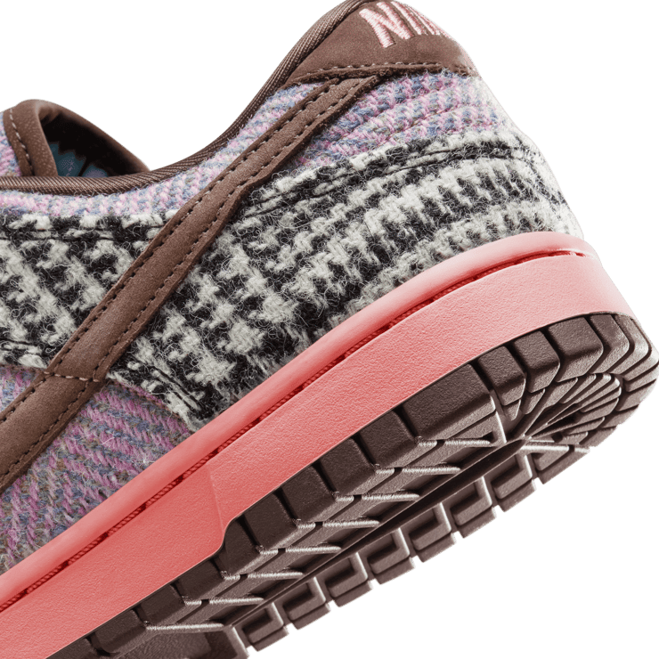 Nike Dunk Low Harris Tweed Multi (W) Angle 9